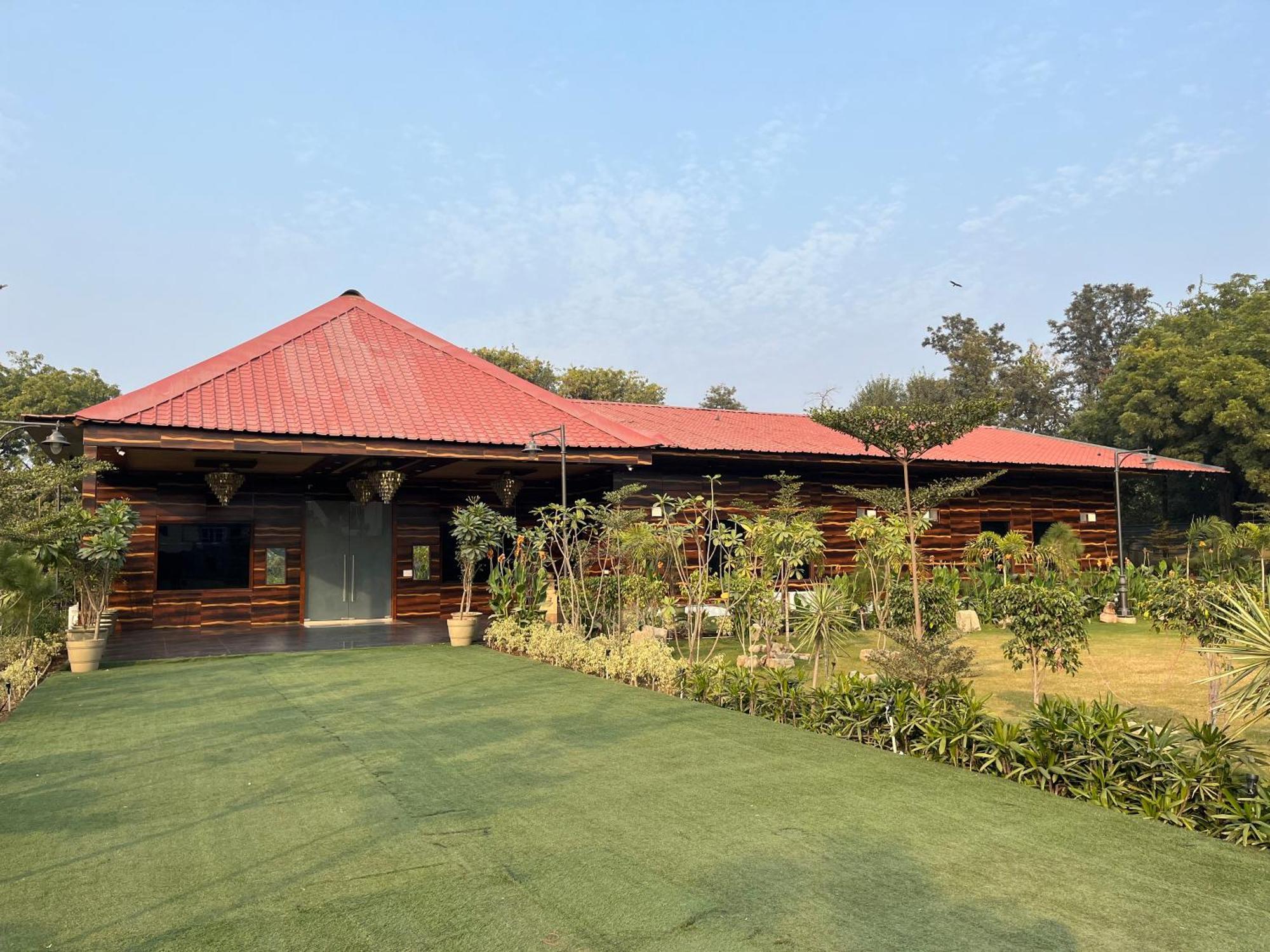The Green Wood Palace I Farm House I Wedding I Party I 87Oo2O5865 Villa Gurgaon Eksteriør billede